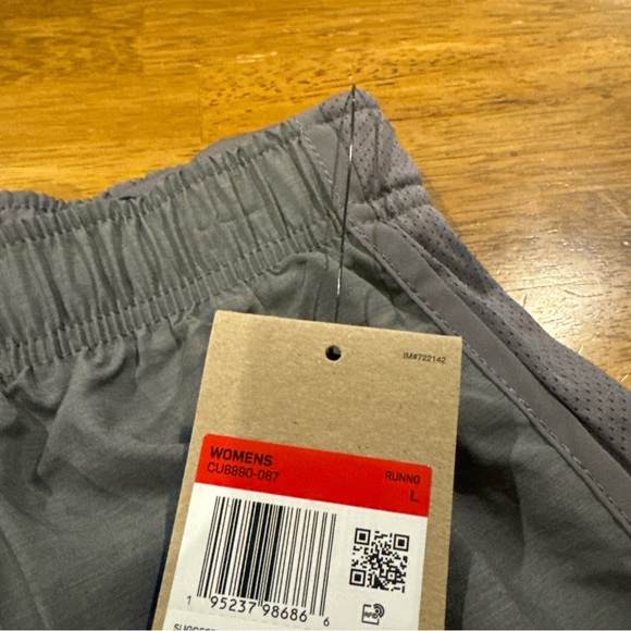 Women’s Nike Running Shorts Dri FIT Tempo Brief Lined Gray Large CU8890 067 New - Picture 4 of 11